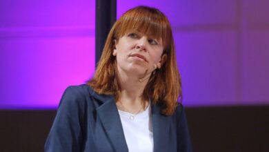 julia reuschenbach blind